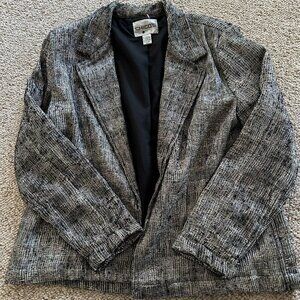 Chico's Size 2 Black/Silver Jacket/Blazer – Elegant & Versatile Statement Piece